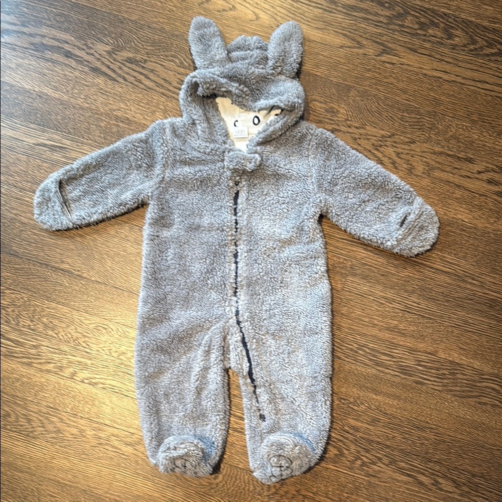 Egg Cozy Gray baby One Piece with bunny ears, size 6 mos